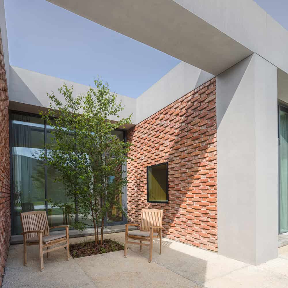 E+E House by Ene+Ene Arhitectura in Romania E+E House by Ene+Ene Arhitectura in Romania