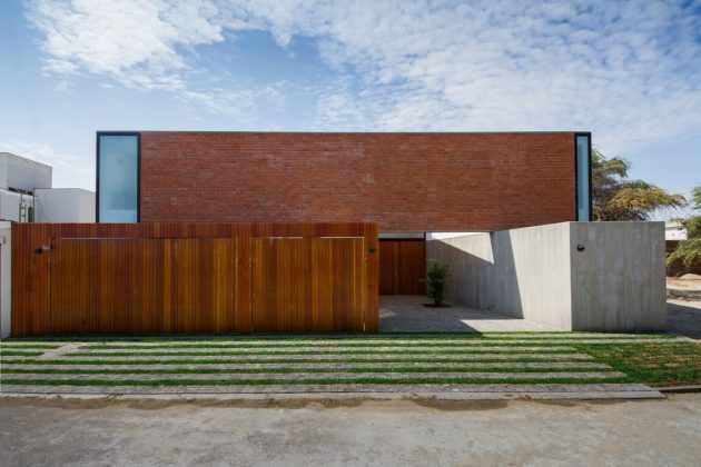 House LB by Riofrio + Rodrigo Arquitectos in Piura, Peru