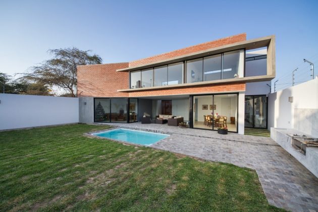 House LB by Riofrio + Rodrigo Arquitectos in Piura, Peru