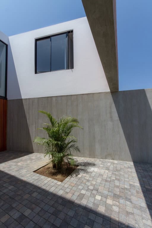 House LB by Riofrio + Rodrigo Arquitectos in Piura, Peru