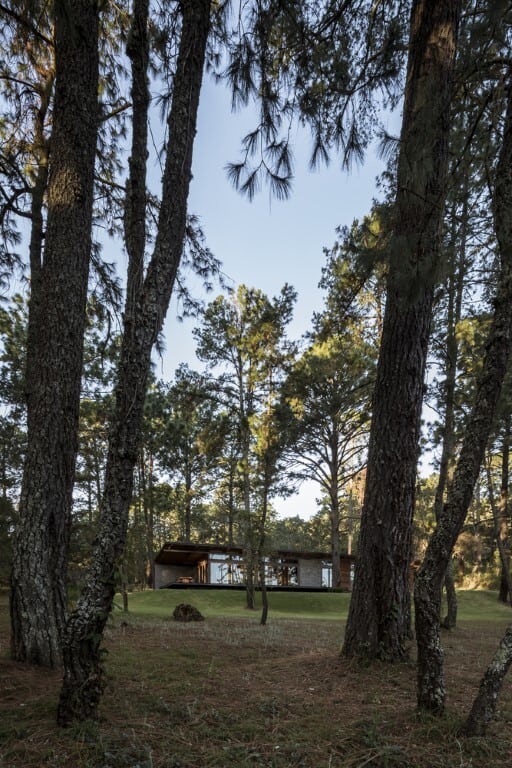 Open Valley House by RAVSTUDIO in Tapalpa, Mexico