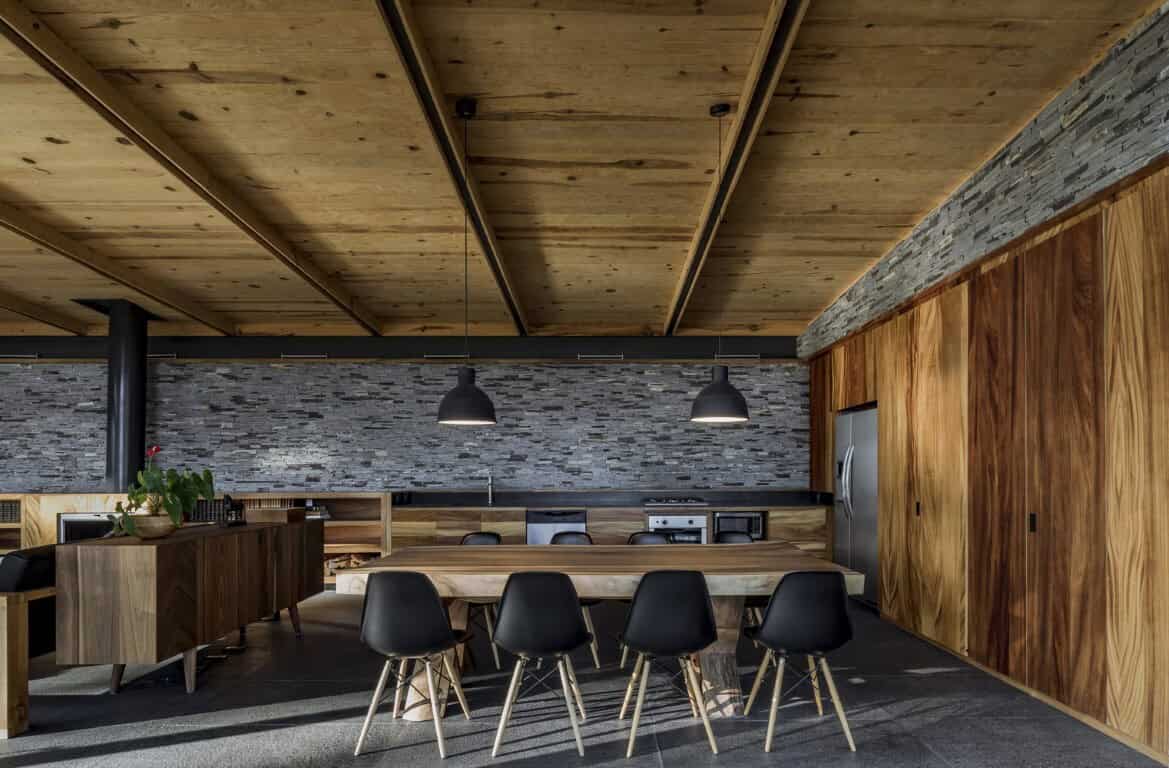 Open Valley House by RAVSTUDIO in Tapalpa, Mexico Open Valley House by RAVSTUDIO in Tapalpa, Mexico