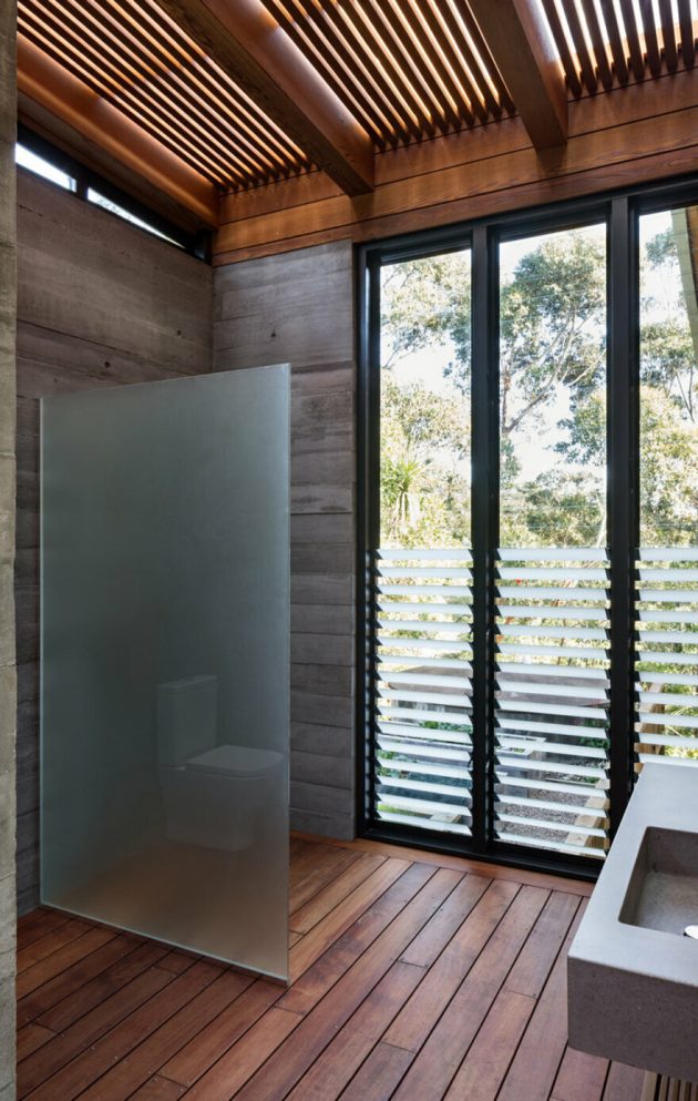 Tiri House by Strachan Group Architects on Waiheke Island, New Zealand