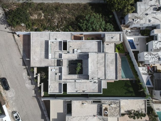 Un Patio Residence by P11 Arquitectos in Merida, Mexico