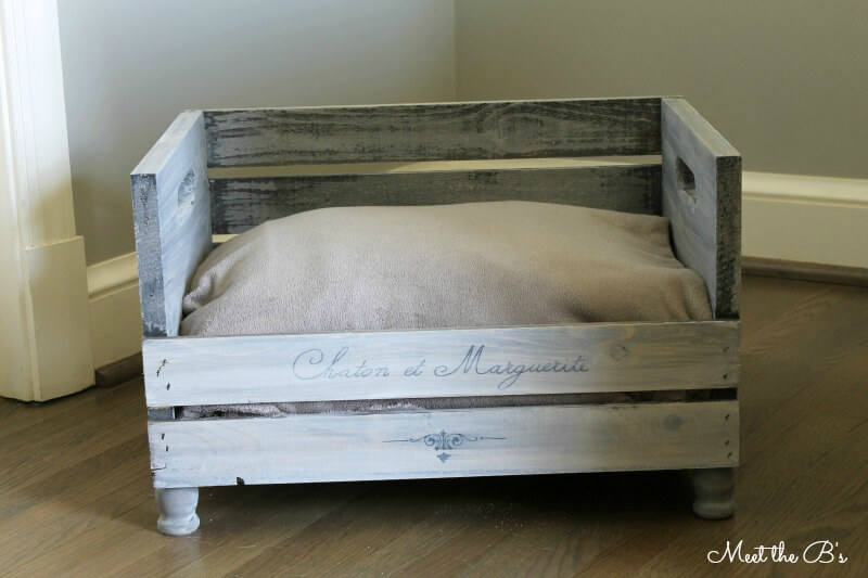 16 Brilliant DIY Wood Crate Crafts You Can Use Anywhere In Your Home