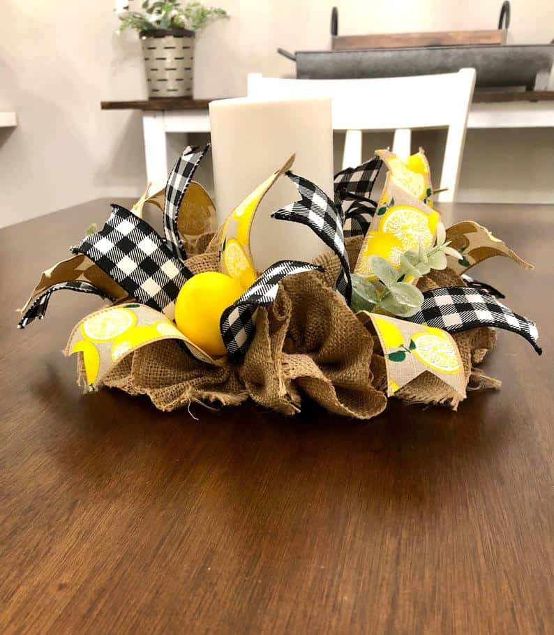 9. Burlap Centerpiece 9. Burlap Centerpiece