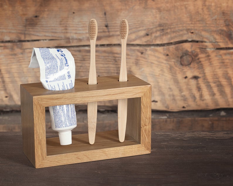 17 Creative Toothbrush Holders You Need, Wooden Toothbrush Stand
