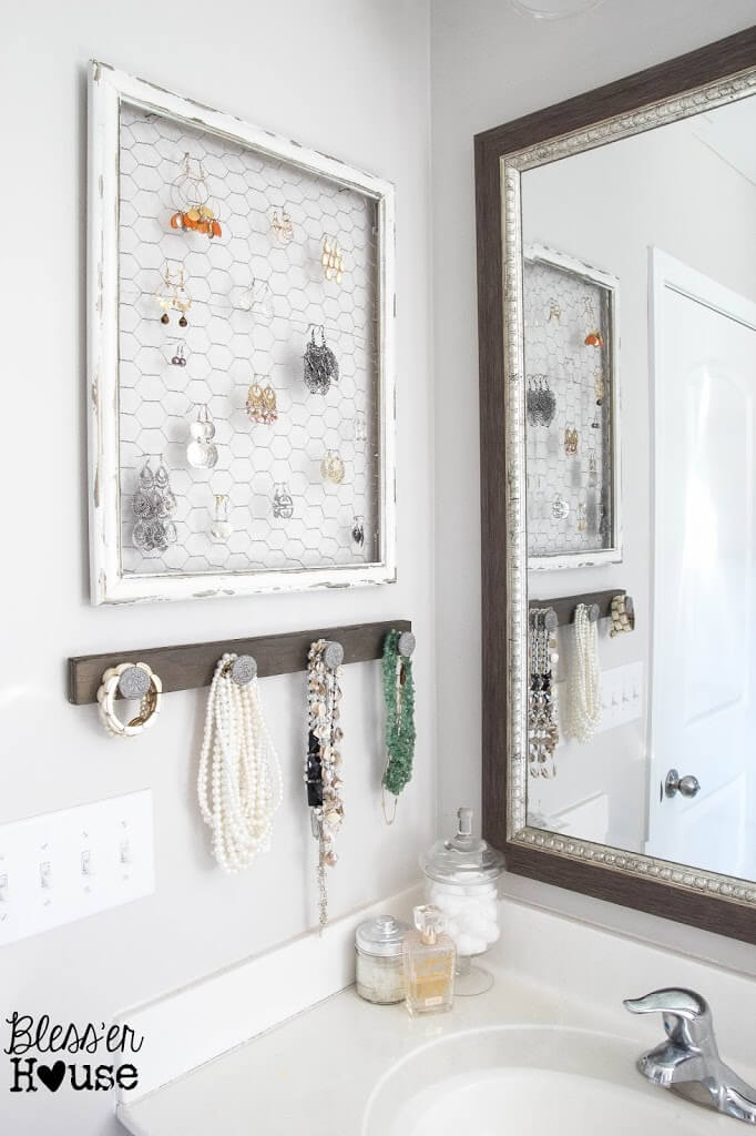 17 Superb DIY Bathroom Storage & Organization Projects To Craft Over The Weekend