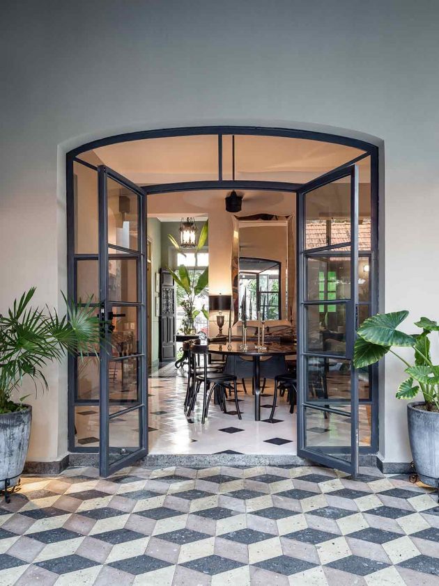 Caribbean-style Villa With Sophisticated Decor