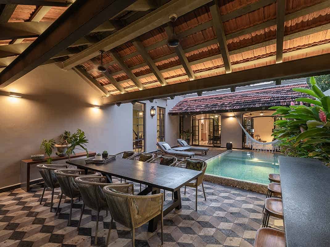 Caribbean-style Villa With Sophisticated Decor