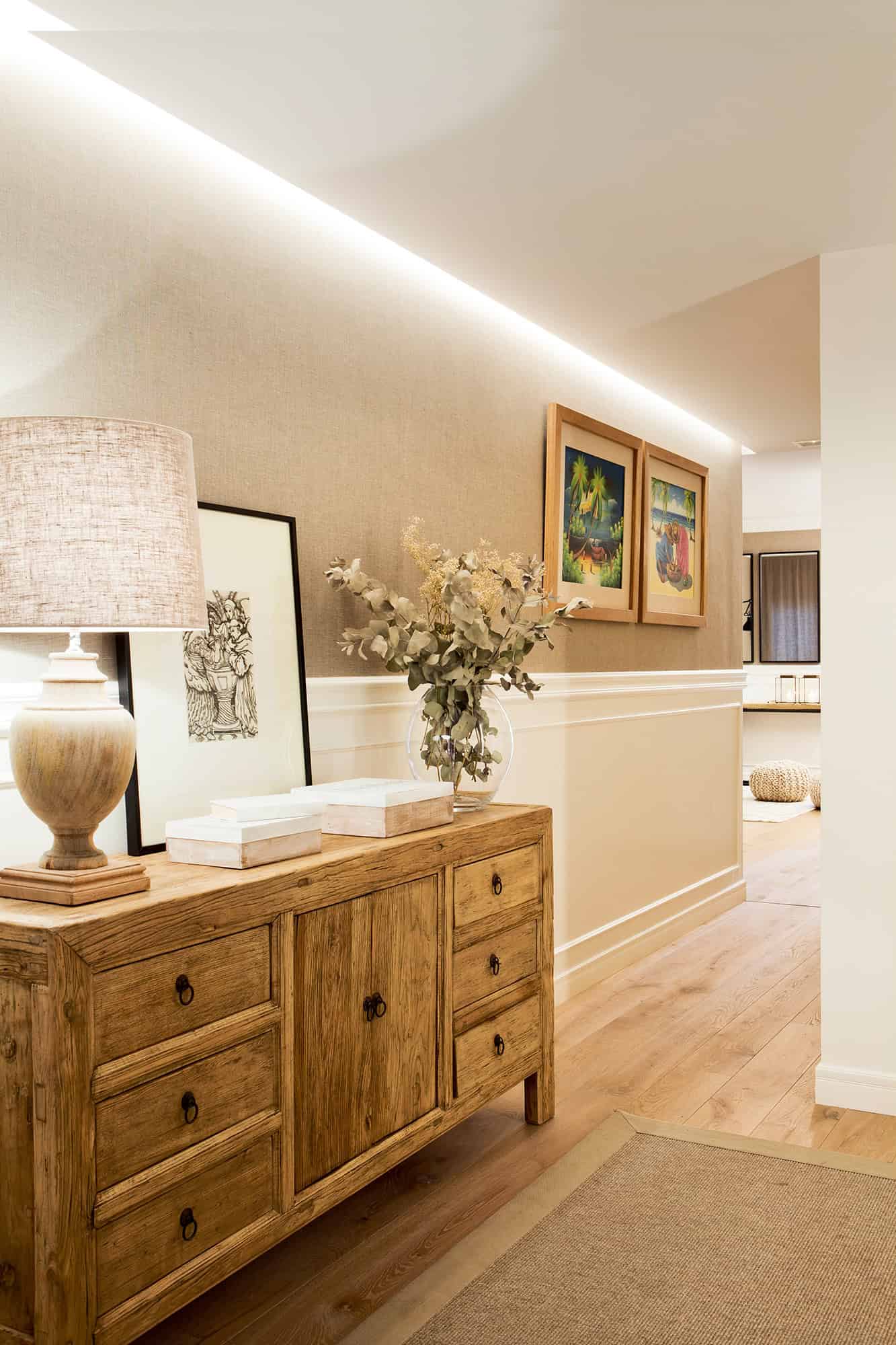 Useful Tips To Bring Light To The Dark Hall Useful Tips To Bring Light To The Dark Hall