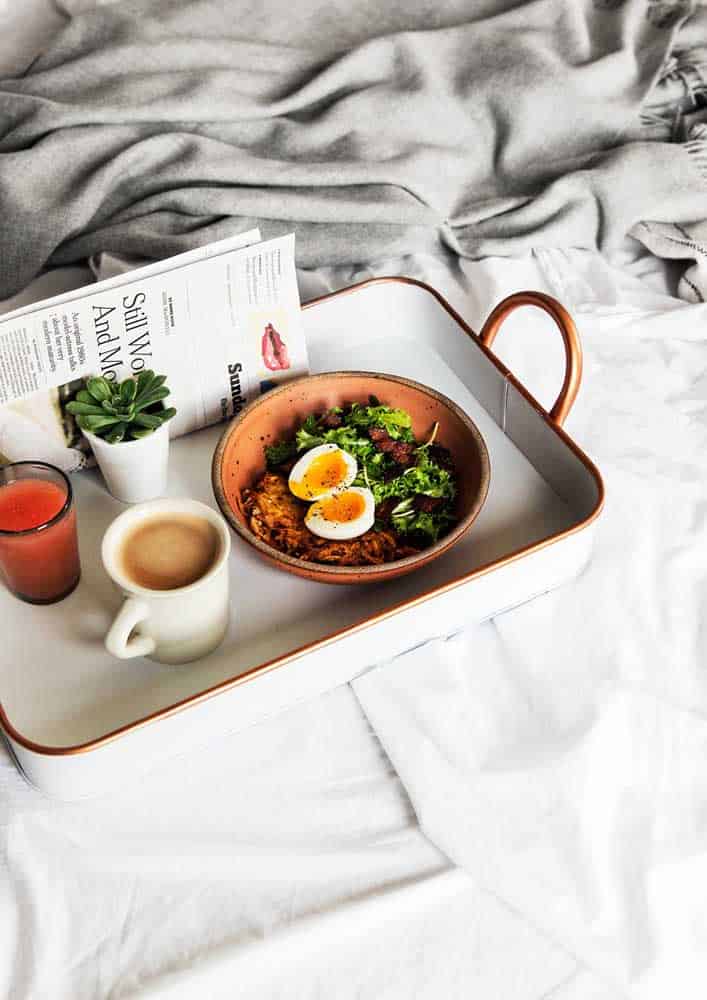 How To Arrange The Most Romantic Breakfast in Bed How To Arrange The Most Romantic Breakfast in Bed