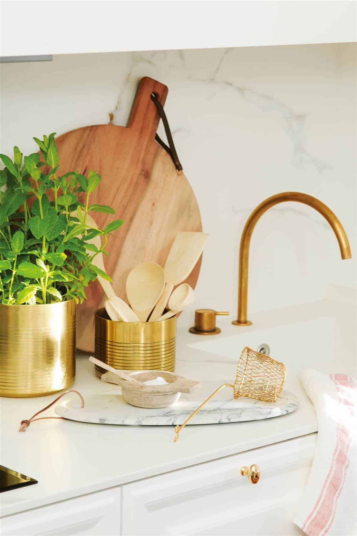 Ideas To Decorate With Wooden Accessories That Bring Warmth Ideas To Decorate With Wooden Accessories That Bring Warmth