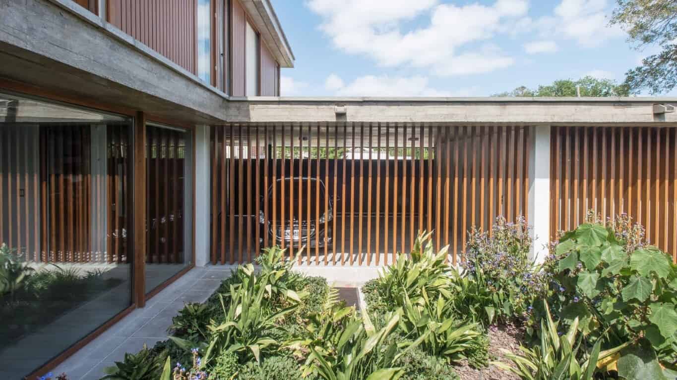Fluxa House by Gianserra + Lima Arquitectos in La Plata, Argentina Fluxa House by Gianserra + Lima Arquitectos in La Plata, Argentina