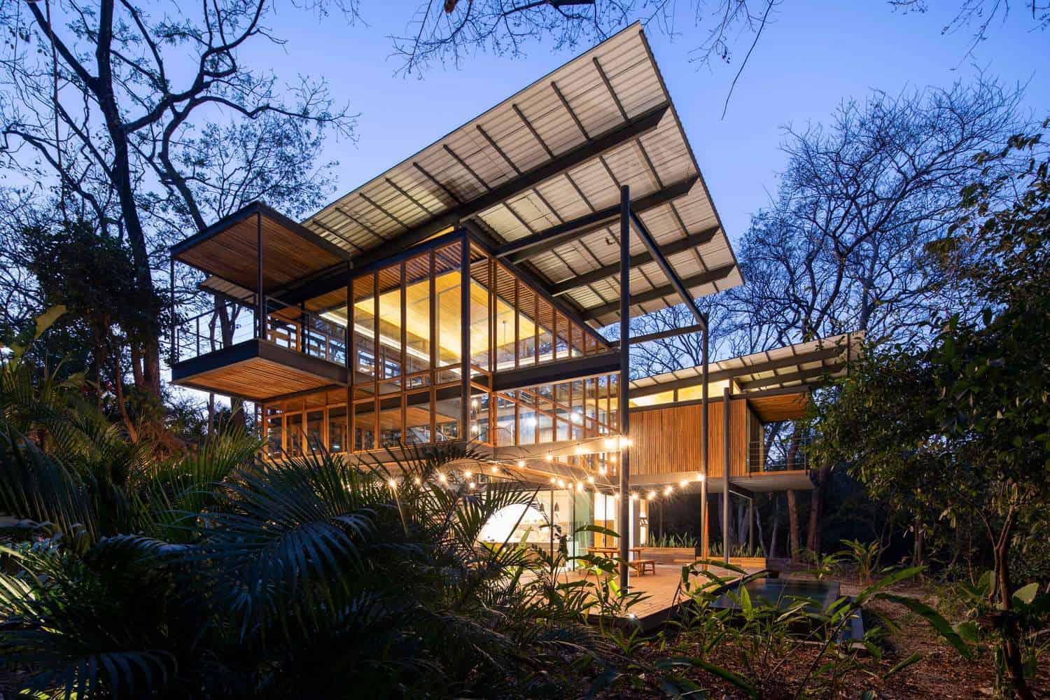Jungle Frame House by Studio Saxe in Nosara, Costa Rica Jungle Frame House by Studio Saxe in Nosara, Costa Rica