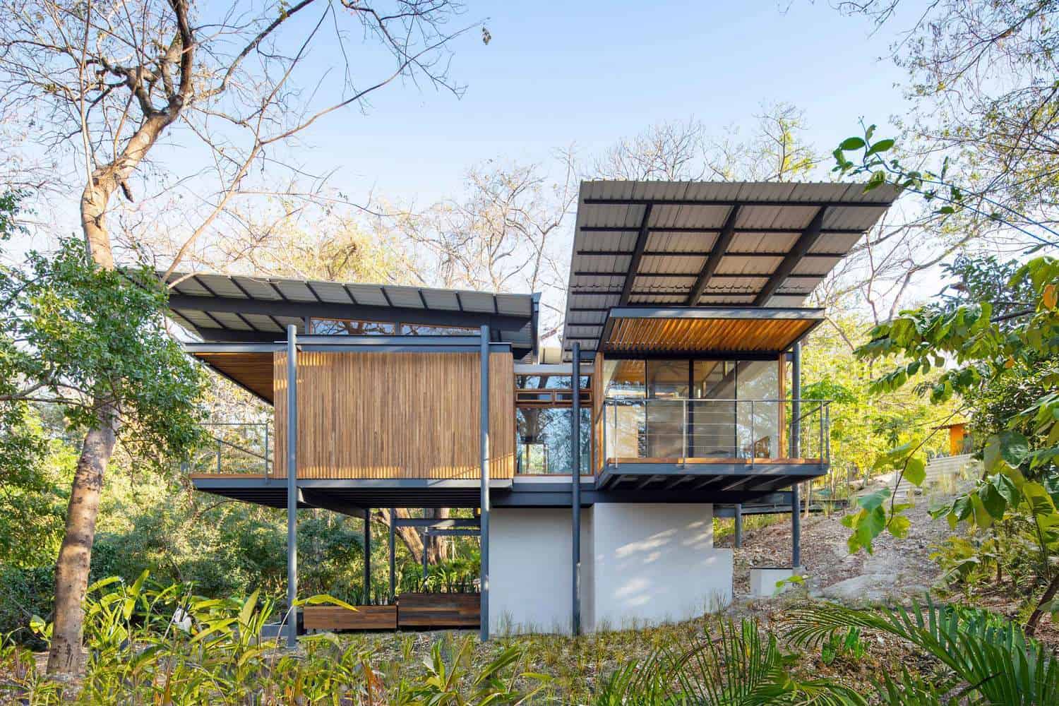 Jungle Frame House by Studio Saxe in Nosara, Costa Rica Jungle Frame House by Studio Saxe in Nosara, Costa Rica