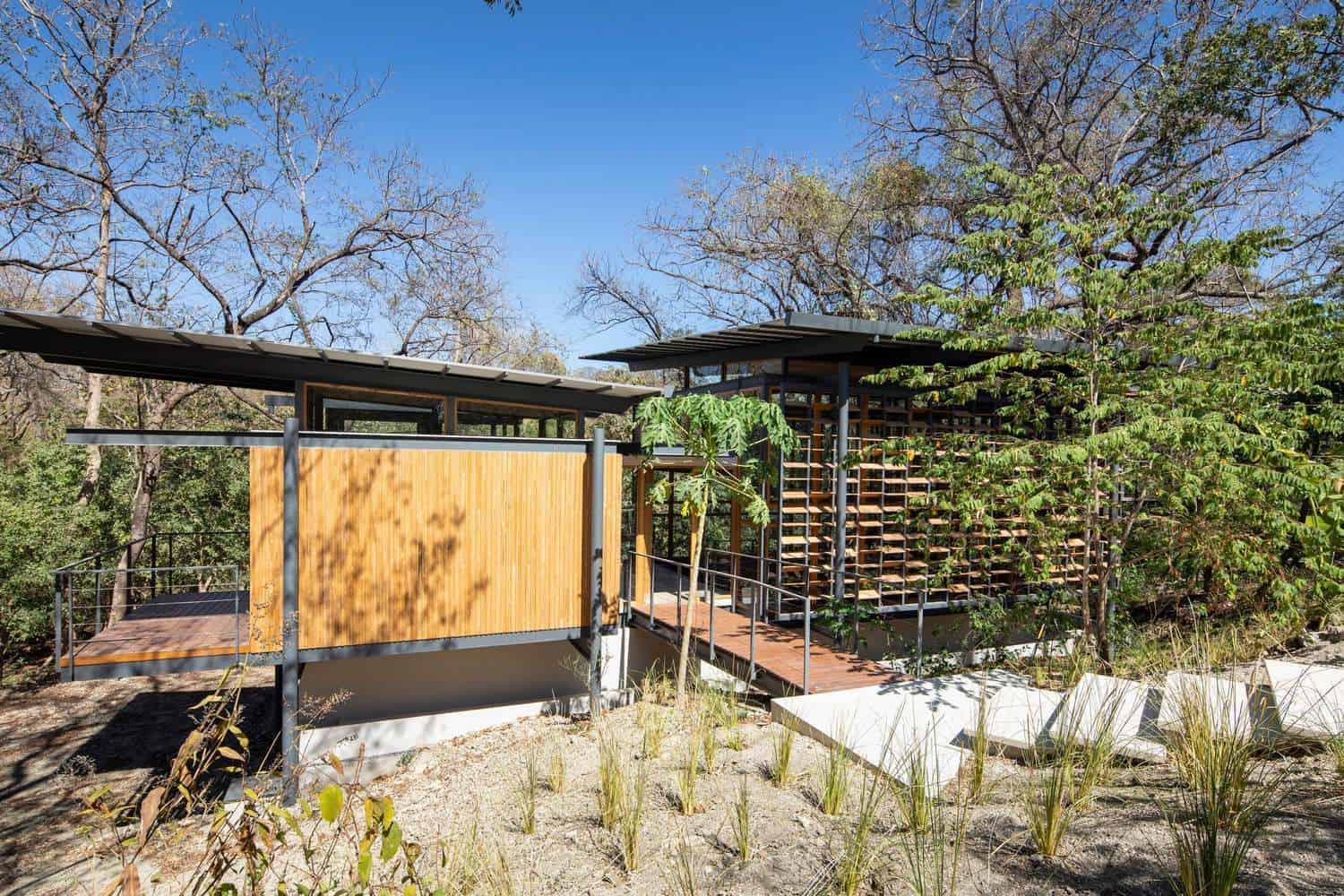 Jungle Frame House by Studio Saxe in Nosara, Costa Rica Jungle Frame House by Studio Saxe in Nosara, Costa Rica