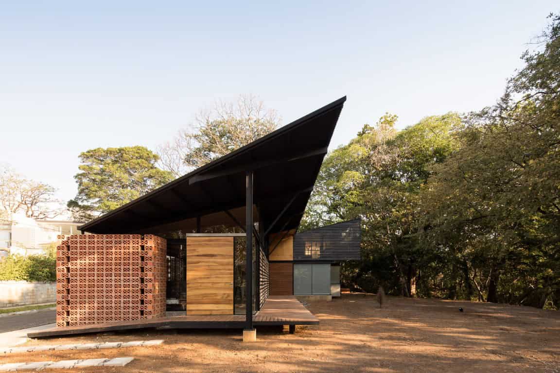 La Garita House by Arkosis in Costa Rica La Garita House by Arkosis in Costa Rica