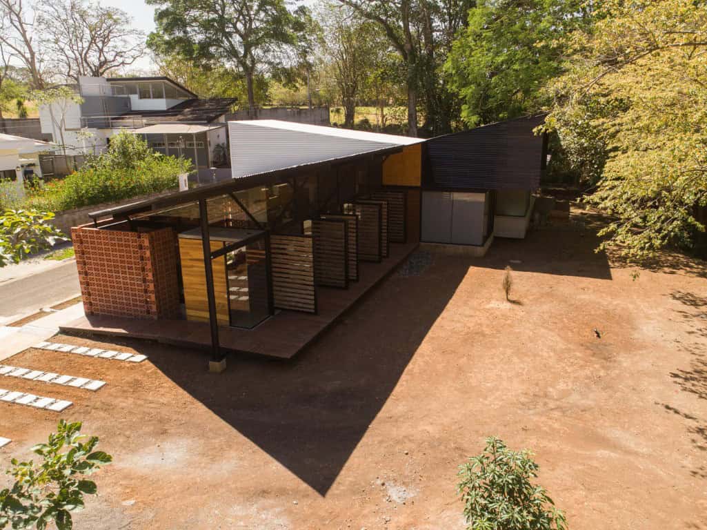 La Garita House by Arkosis in Costa Rica La Garita House by Arkosis in Costa Rica