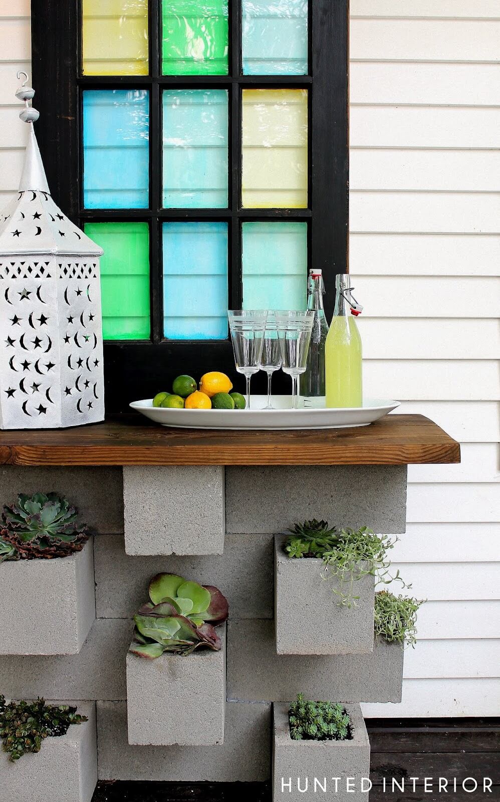 15 Creative DIY Outdoor Bar Projects For The Summer