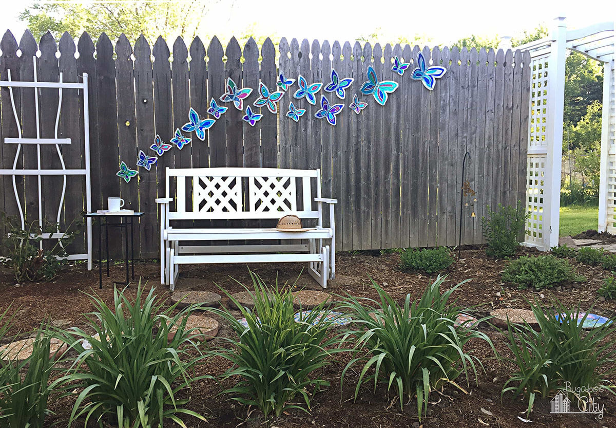 15 Wonderfully Charming DIY Garden Decorations You Will Want To Craft