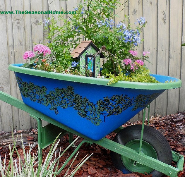 16 Super Creative DIY Planter Ideas For Your Garden