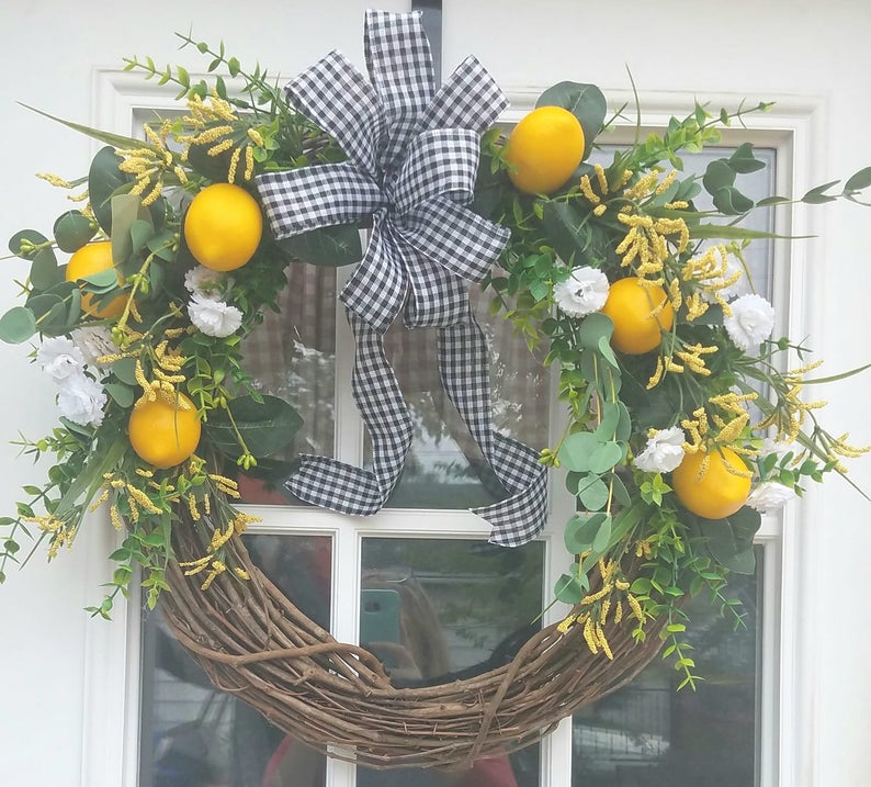 18 Fresh Floral Summer Wreath Designs You're Gonna Fall In Love With