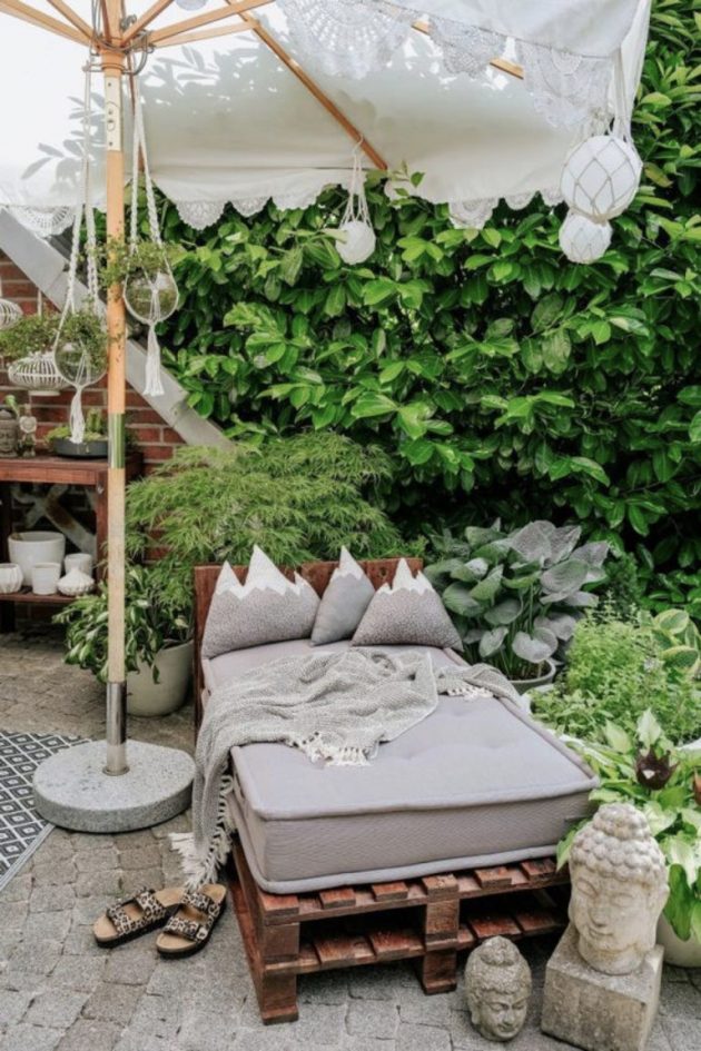 Taking a Nap in The Garden? Here's The Art Behind It!