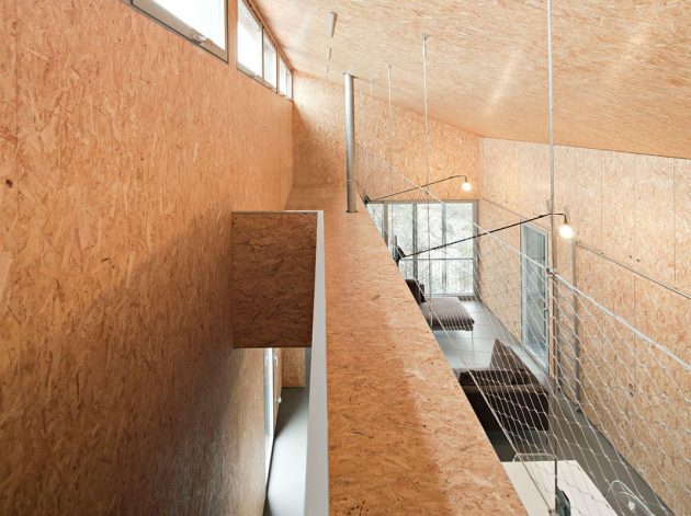 Beautiful Contrast On The Exterior of This Sustainable Home