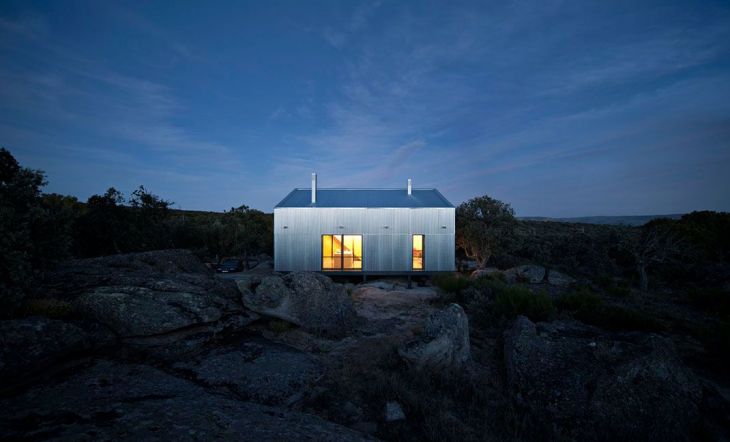 Beautiful Contrast On The Exterior of This Sustainable Home