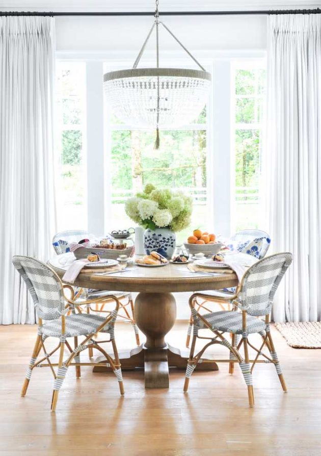 Tips For The Best Amazing Decor For Breakfast Table