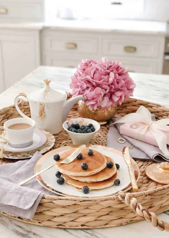 Tips For The Best Amazing Decor For Breakfast Table