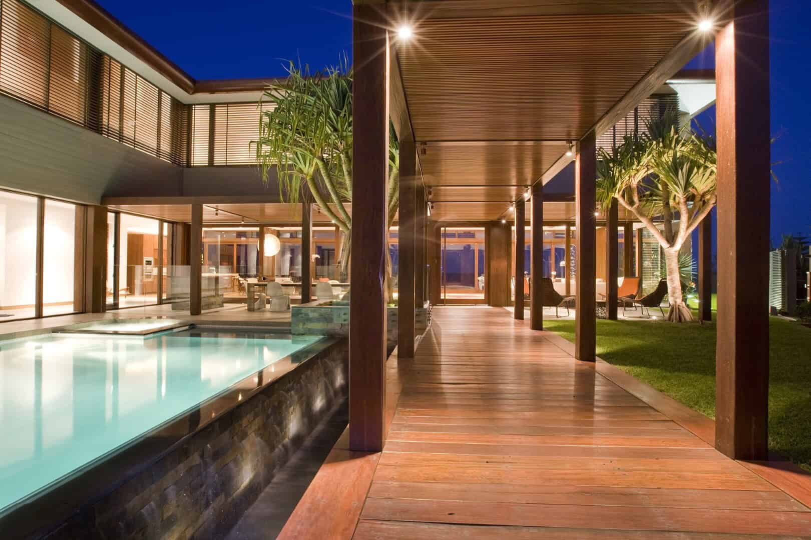 Albatross Residence by BGD Architects in Gold Coast, Australia Albatross Residence by BGD Architects in Gold Coast, Australia