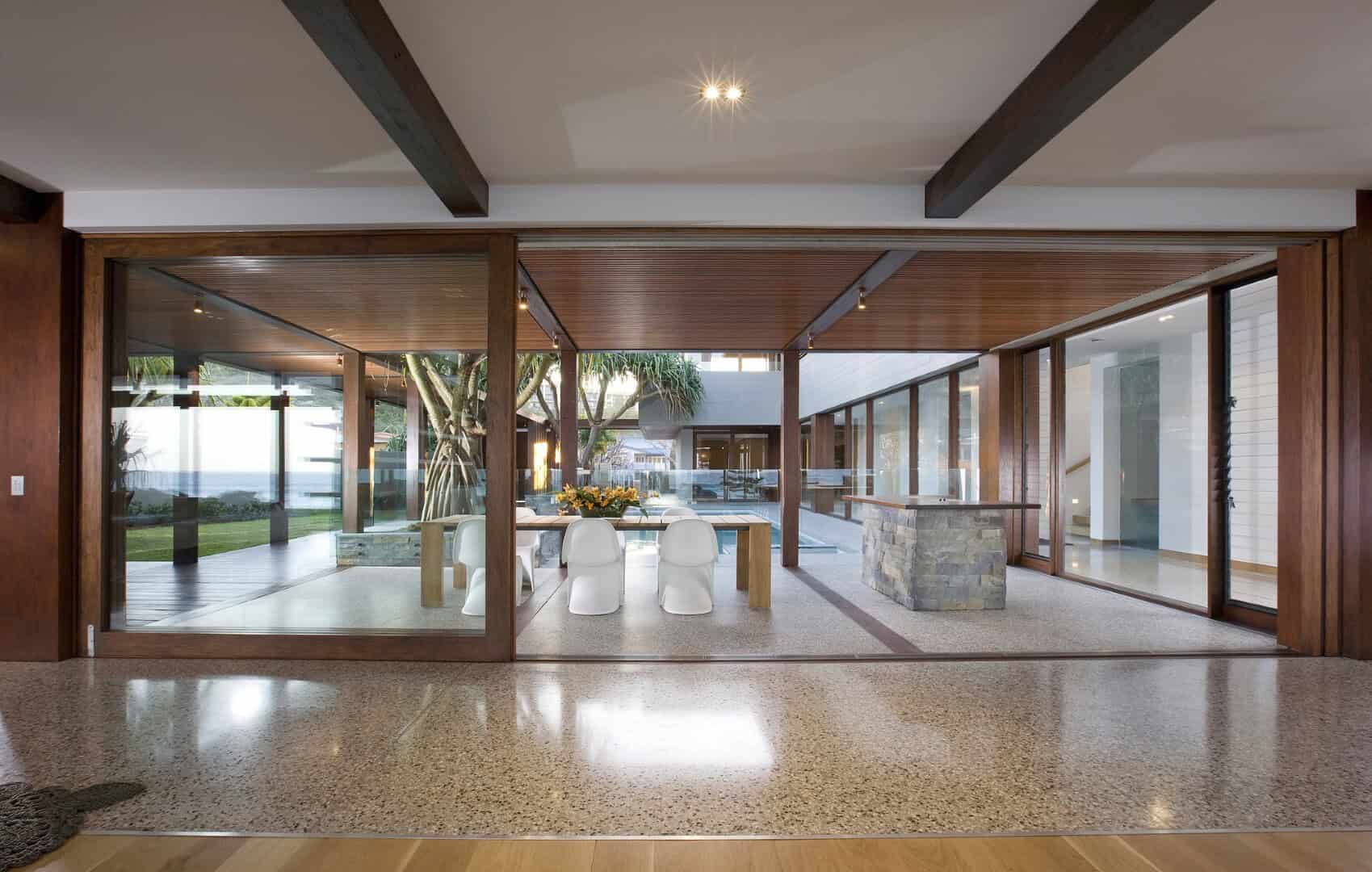 Albatross Residence by BGD Architects in Gold Coast, Australia Albatross Residence by BGD Architects in Gold Coast, Australia