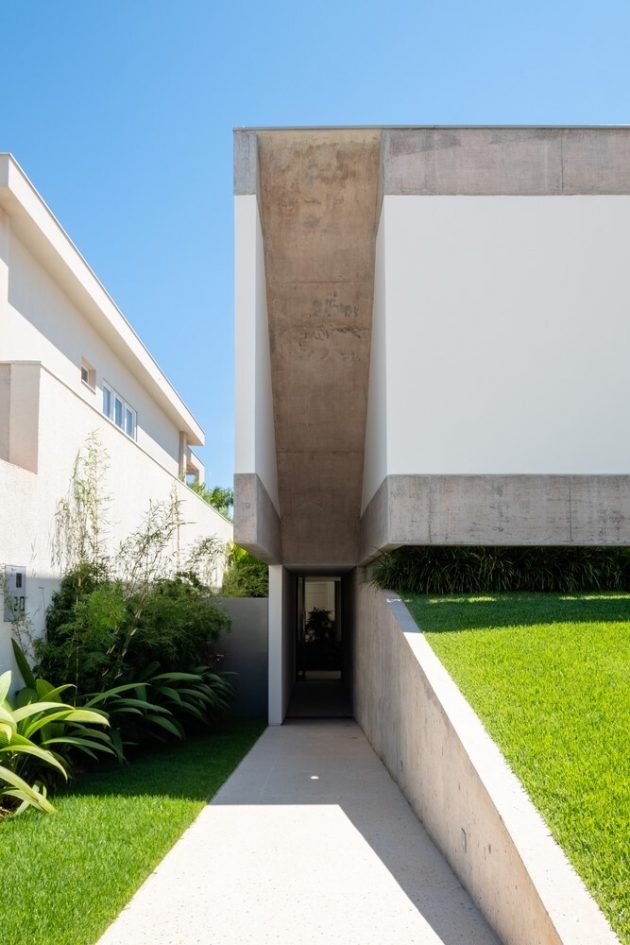 House Petry by Estudio MRGB in Brasilia, Brazil