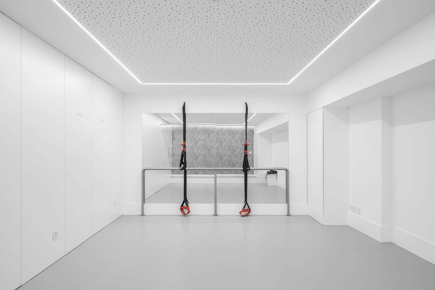 The curves of the human body as inspiration in architecture - BELIFE project by Romulo Neto The curves of the human body as inspiration in architecture - BELIFE project by Romulo Neto