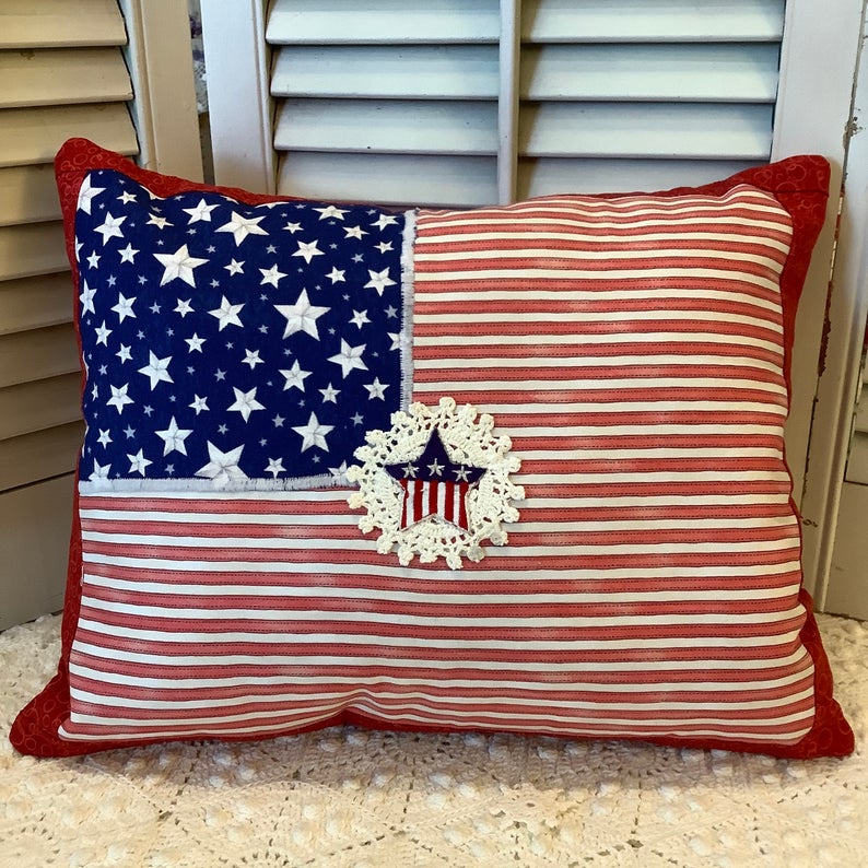 16 Beautiful 4th of July Pillow & Pillow Cover Designs