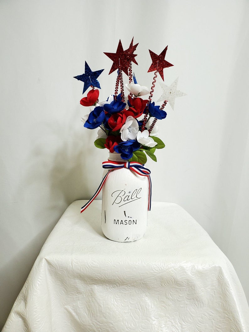 16 Incredible 4th of July Table Centerpiece Designs For Your Patriotic Décor