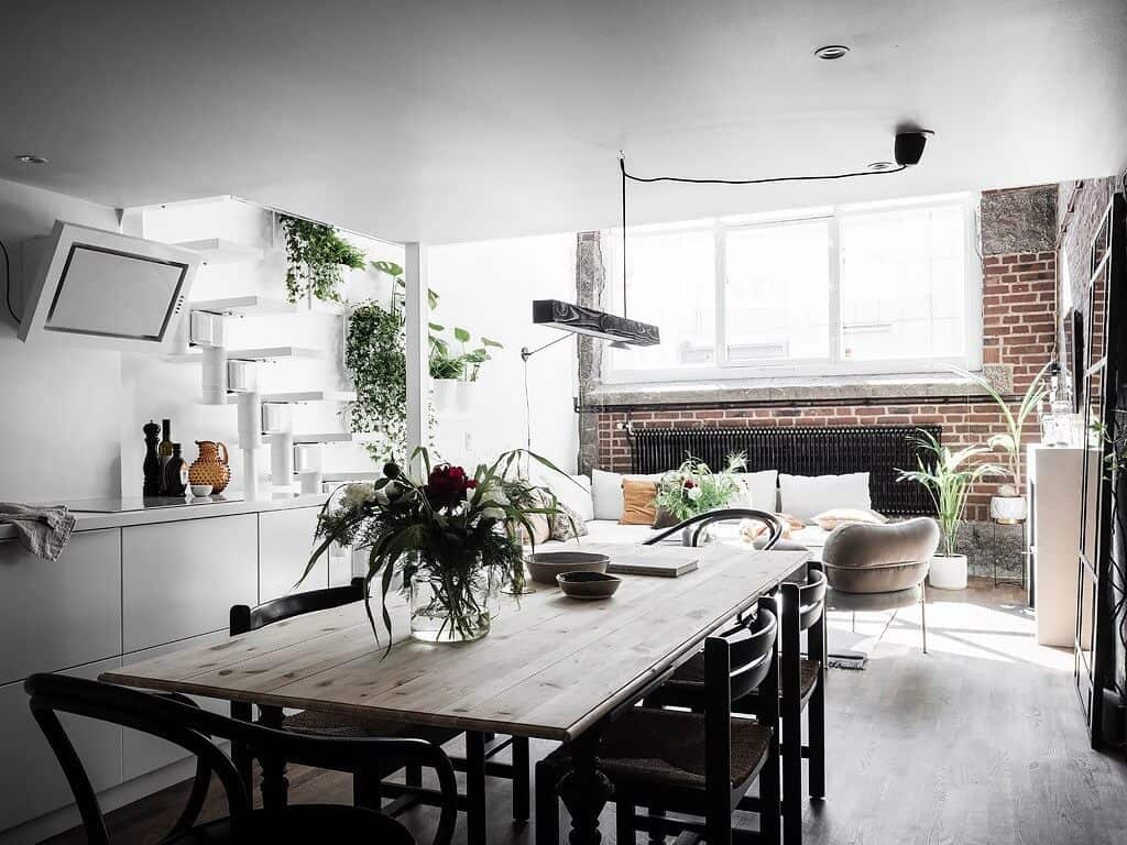 Would You Have A Red Brick Wall In Your Home? Would You Have A Red Brick Wall In Your Home?