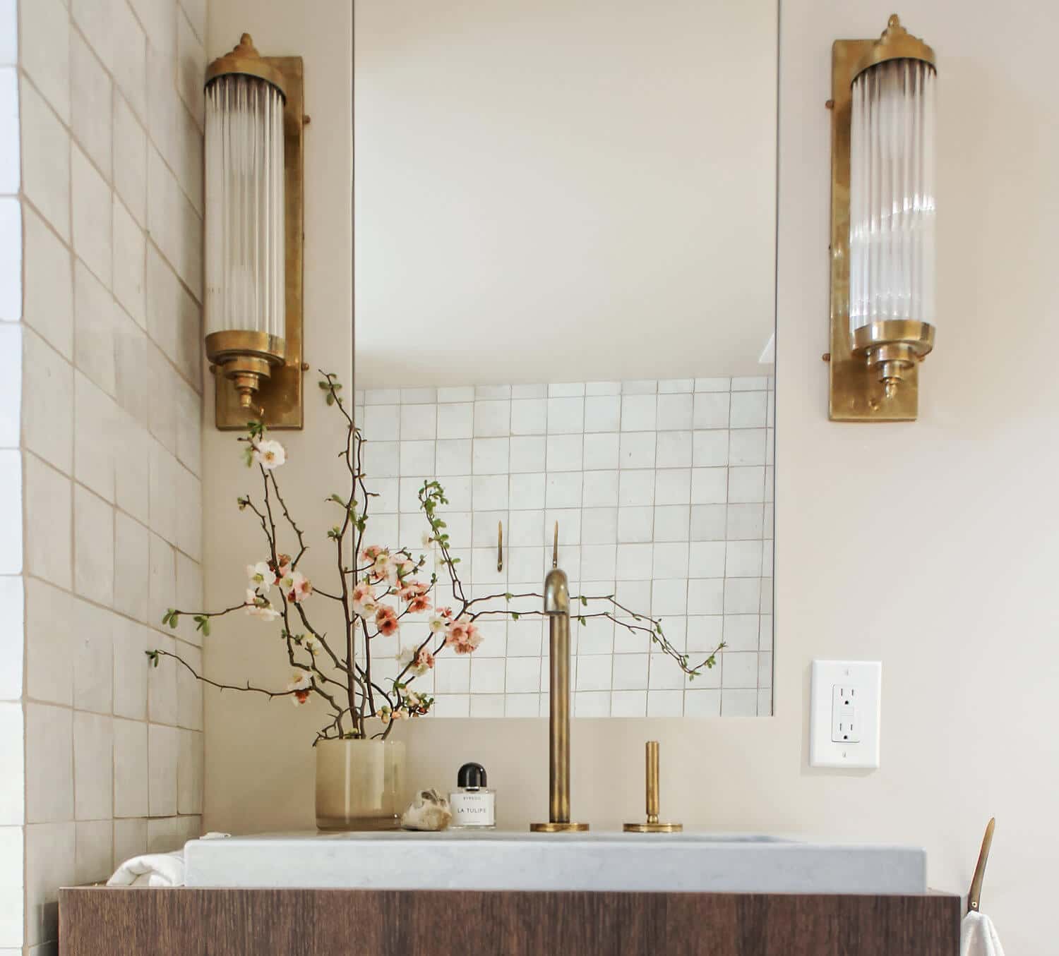 Achieve To Have A Minimalist Bathroom