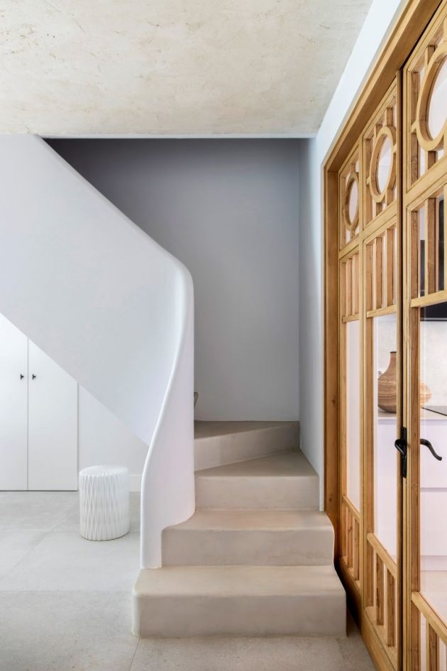 Elegant Home Atmosphere In A Madrid Country House