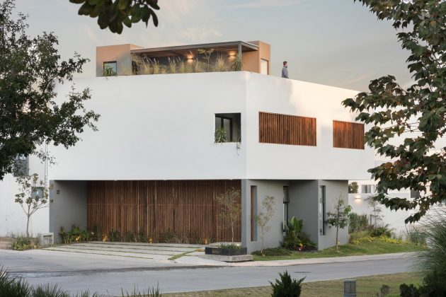 Almendro 22 House by Arqueodigma Estudio in Mexico