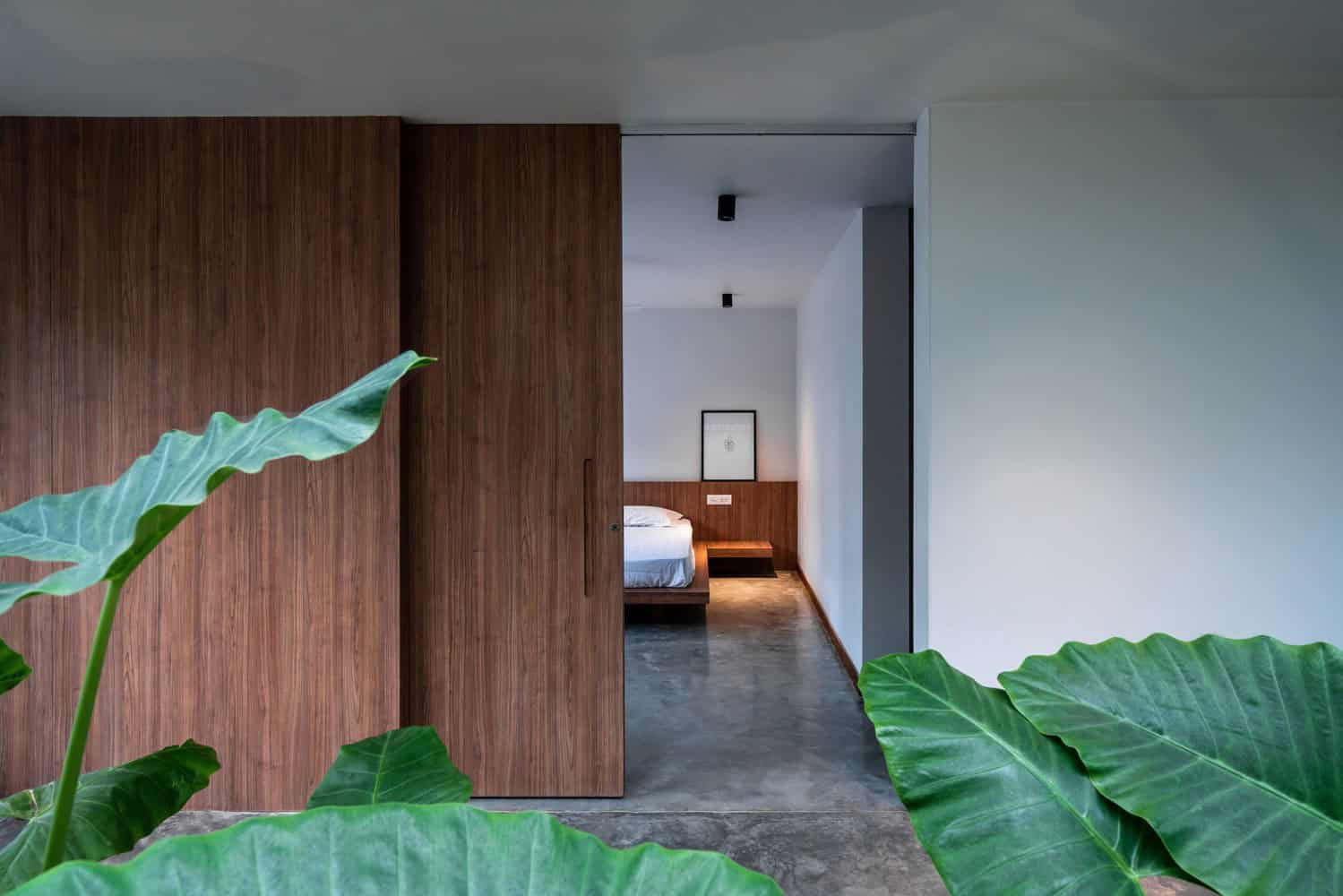 CAER House by Encasa Studio in Mampad, India CAER House by Encasa Studio in Mampad, India