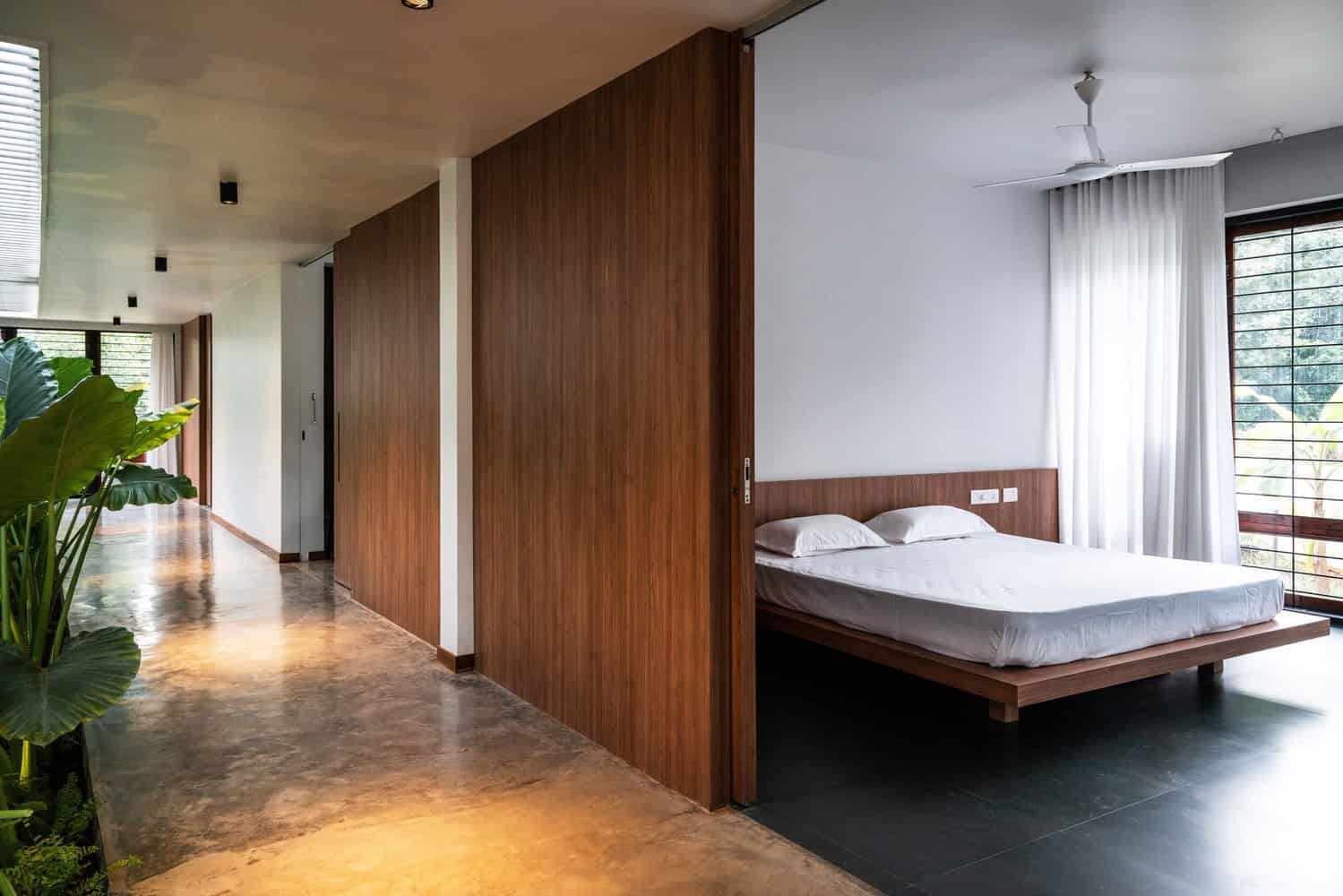 CAER House by Encasa Studio in Mampad, India CAER House by Encasa Studio in Mampad, India