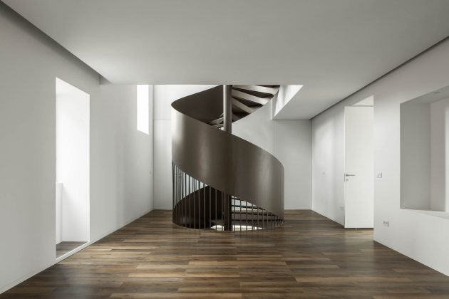 Green House - Rehabilitate the memory and identity of a house in Santo Tirso