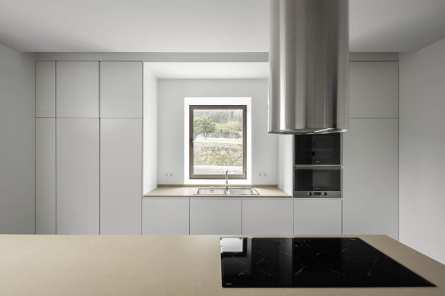 Green House - Rehabilitate the memory and identity of a house in Santo Tirso