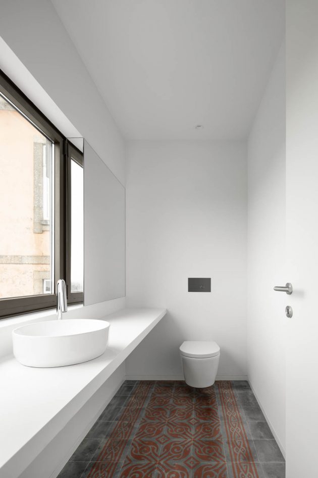 Green House - Rehabilitate the memory and identity of a house in Santo Tirso