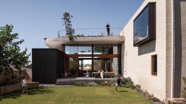 Klopper Residence by Klopper & Davis Architects in Perth, Australia