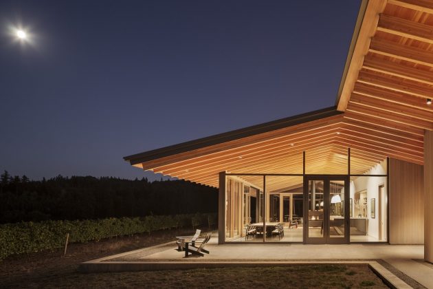 L'Angolo Estate by LEVER Architecture in Newberg, Oregon