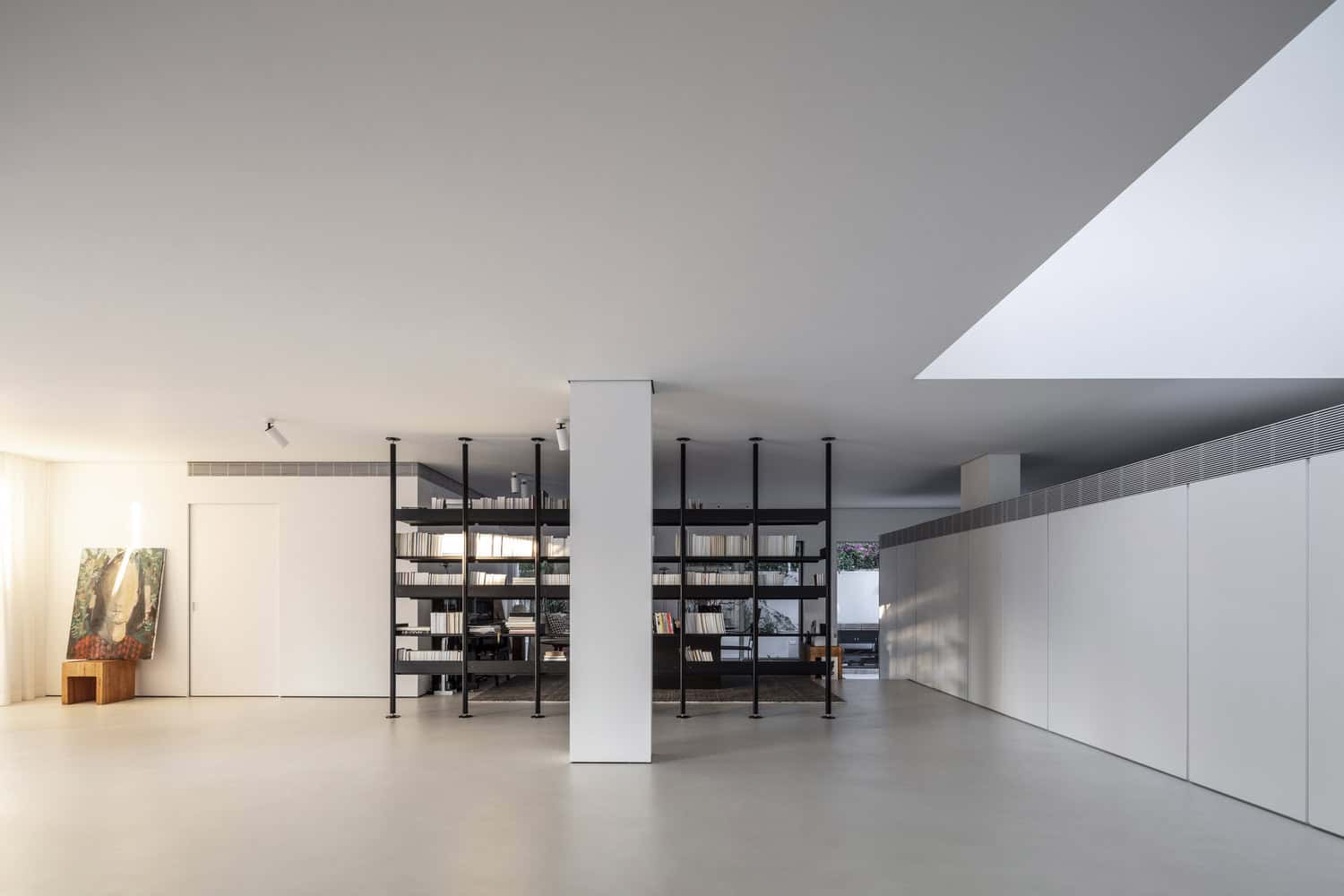 Nish House by Paritzki & Liani Architects in Ramat Hasharon, Israel Nish House by Paritzki & Liani Architects in Ramat Hasharon, Israel